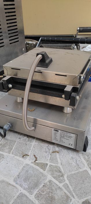 Вафельница,  бельгийский вафли