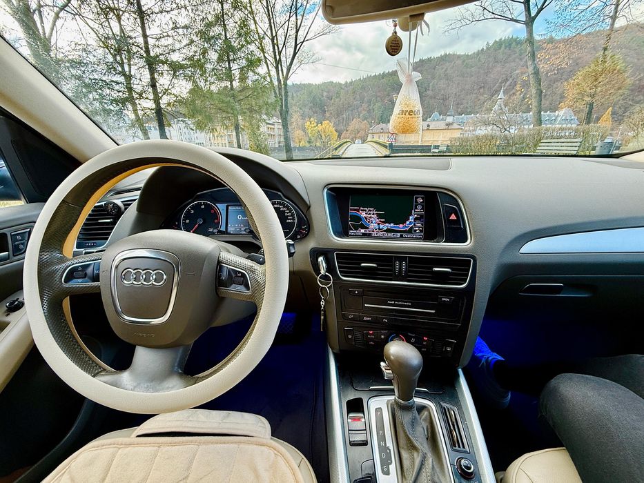 Audi Q5 2.0 quattro 2012