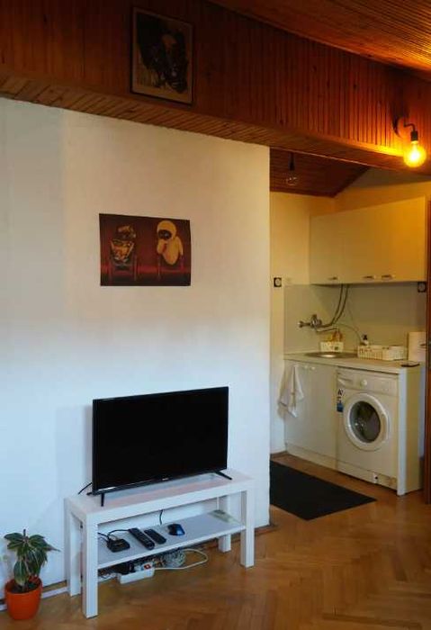 Дава се под наем Тристаен апартамент в Пловдив, Съдийски - 86 кв.м за 357 € - Снимка #2