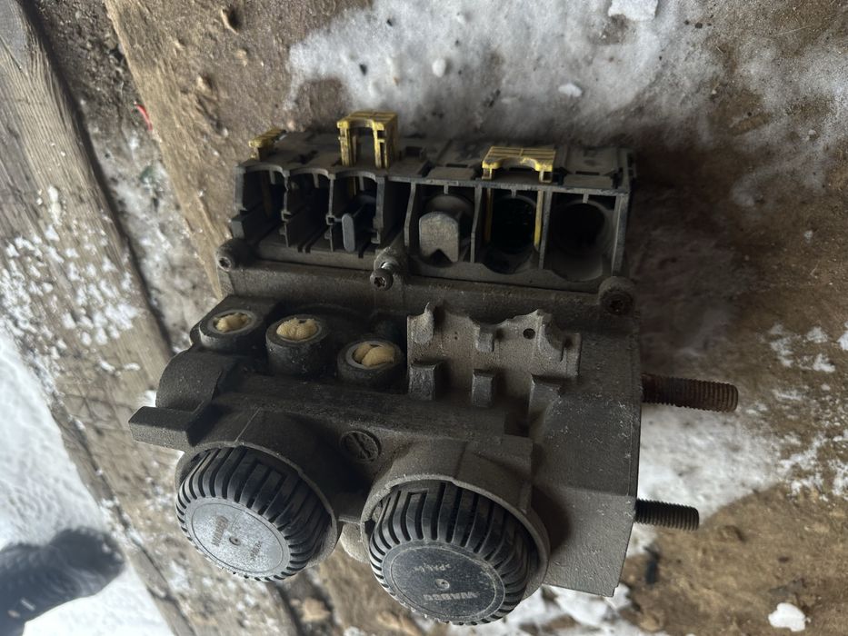 Прдам кран вабко на прицеп