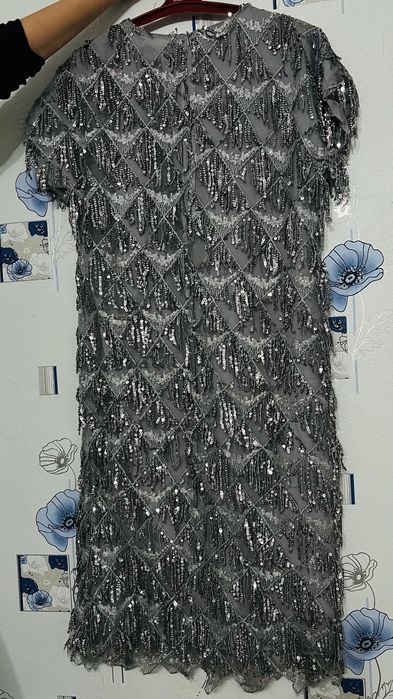 Продам женское платье