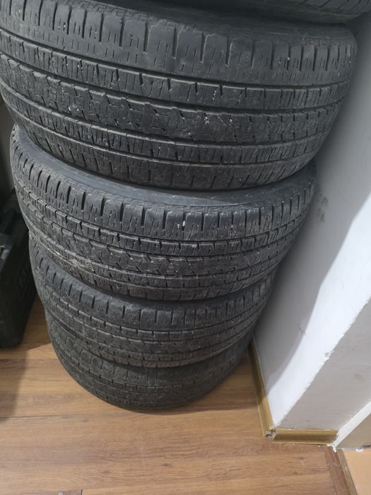 Шины Bridgestone 265/50/20 106V