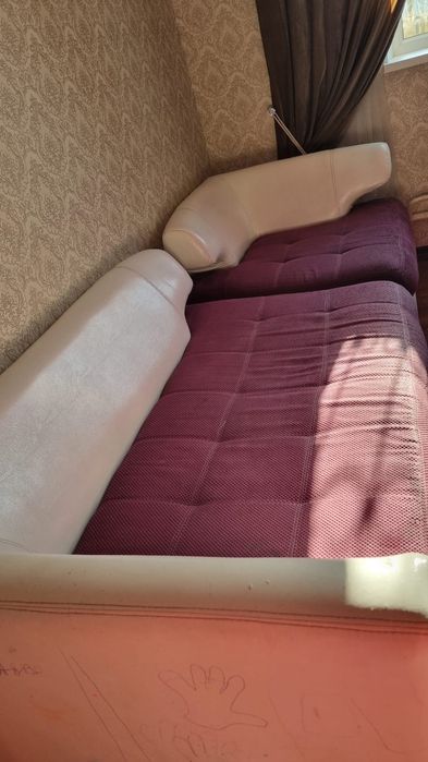 Продаётся диван для гостиной
