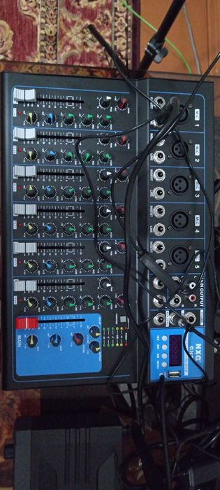 Звуковой пульт шесть микшер