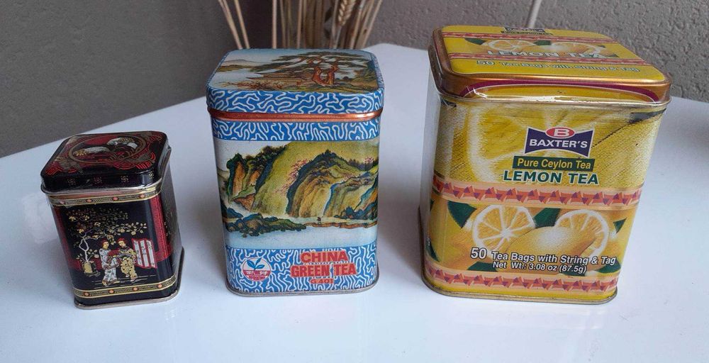 Чаши за чай с порцеланова цедка и капак