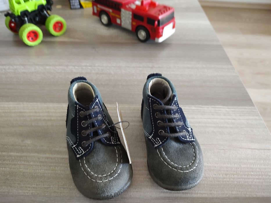 Намалени от 69 лв Бебешки обувки естествена кожа 17 номер