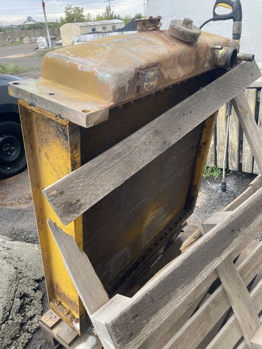 Радиатор Бульдозер Shantui sd16