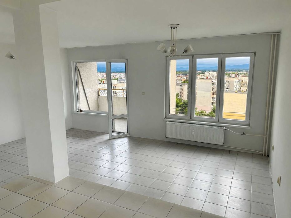 Дава се под наем Тристаен апартамент в Пловдив, Тракия - 114 кв.м за 500 € - Снимка #4