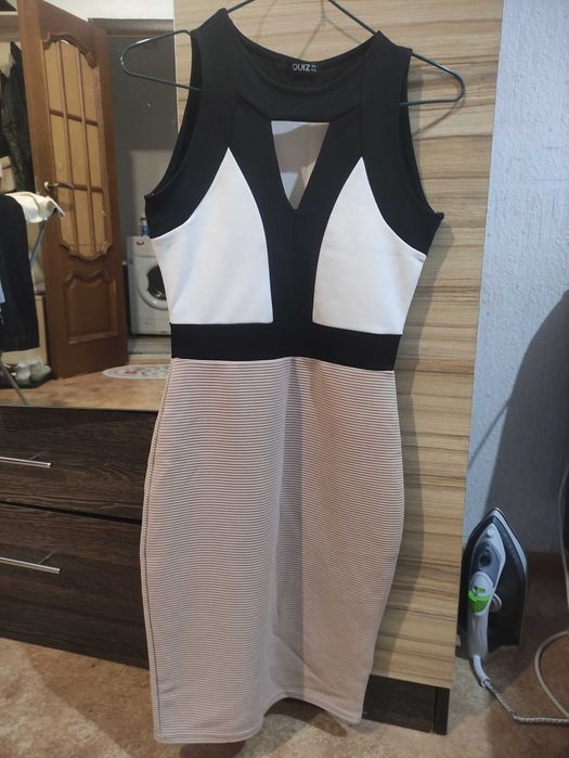 Платье коктейльное