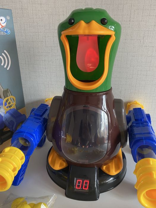 Мишена Пате и две пушки с топки