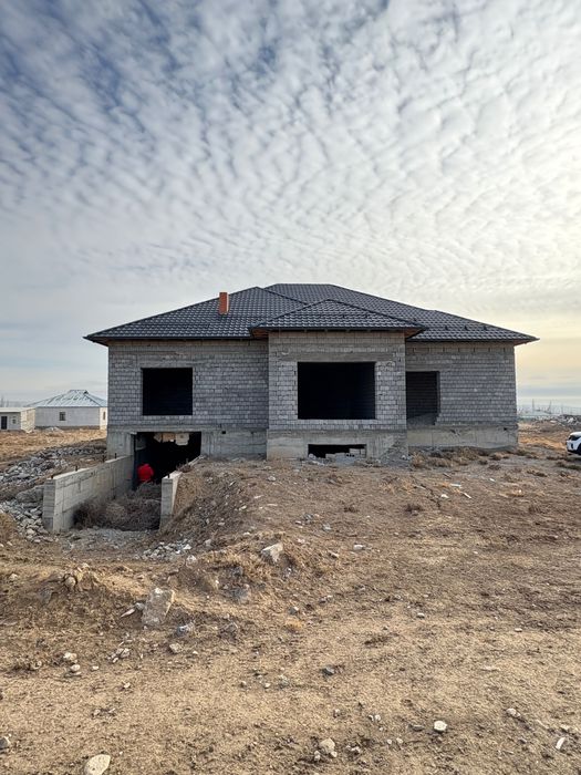 Продается недостроенный дом