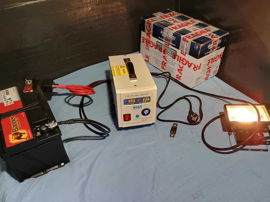 Sursa/ redresor/ Invertor/ UPS VOLT Sinus pro 12 v - 1000 VA - 700W