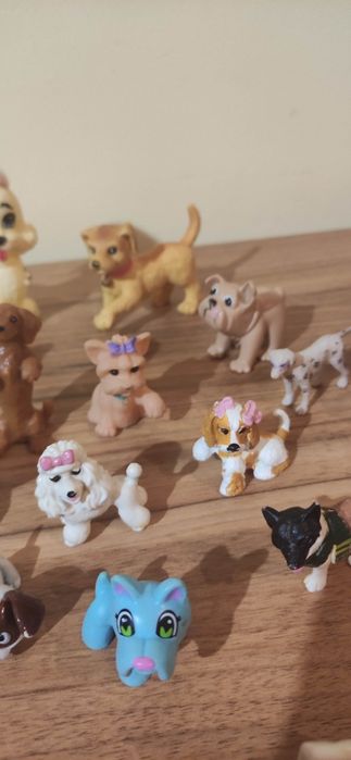 Колекция от  25 малки кучета