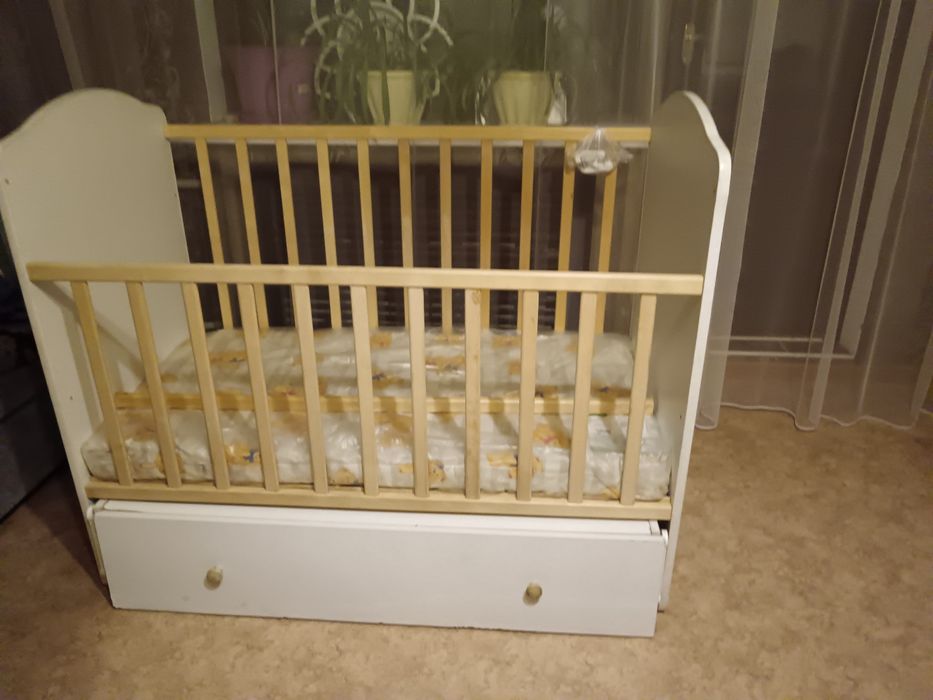 Продам кровать детскую