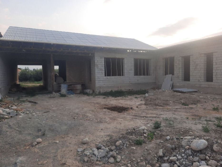 Уй сотилади Тожик муйон выкуп га хам иложи бор