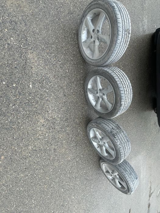 Комплект шин с дисками