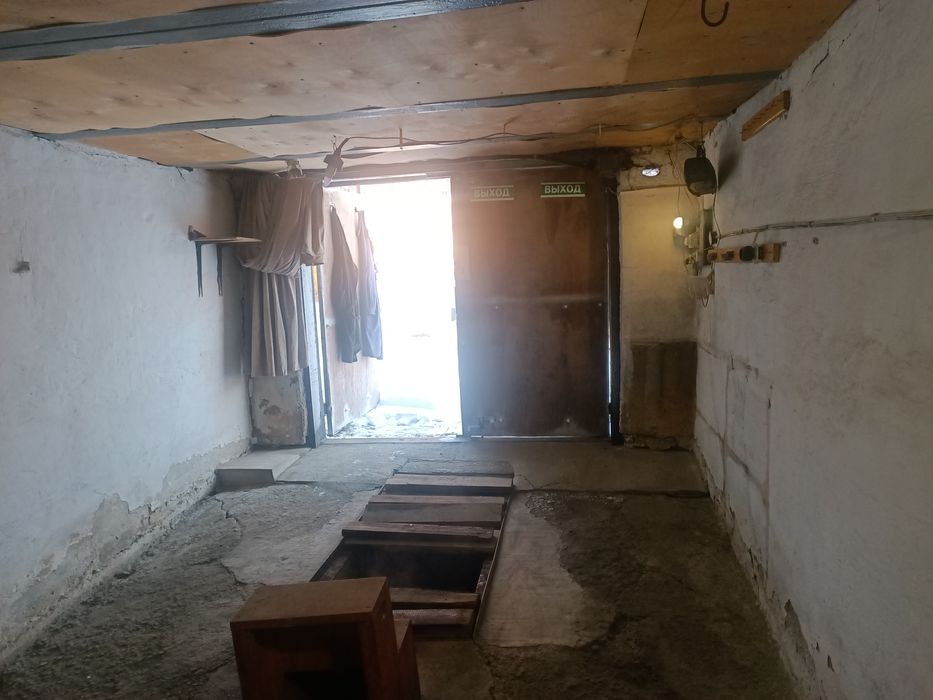 Продам гараж на Торг колонне.