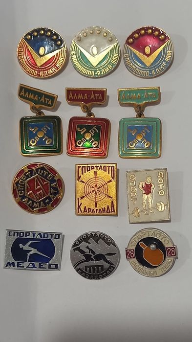 Продам значки и знаки СССР