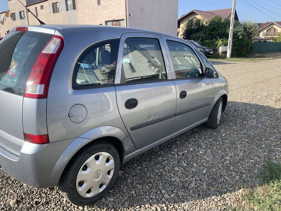 Vand urgent Auto opel meriva 2003
