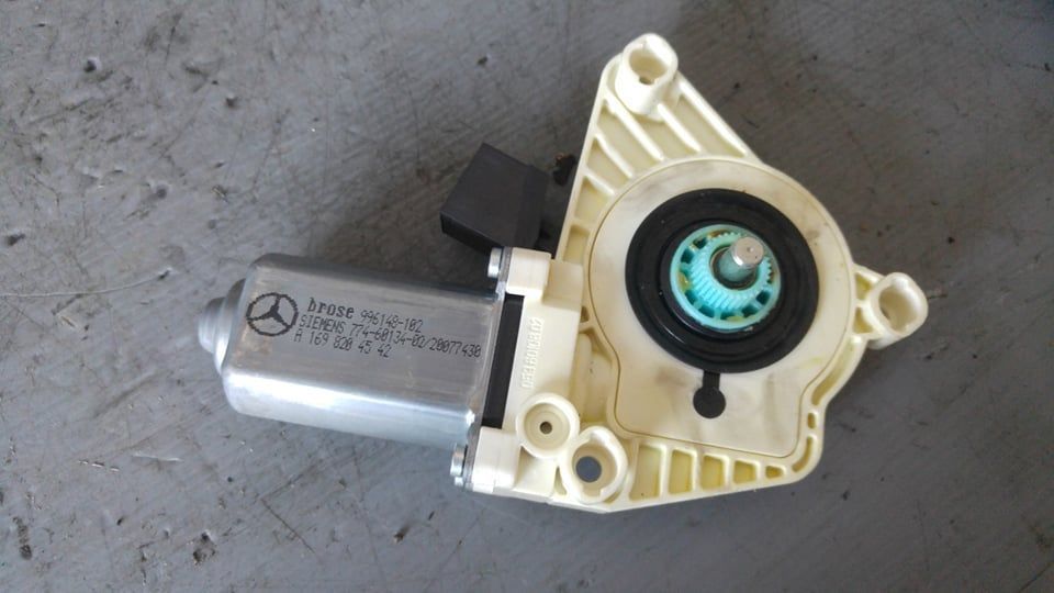 motoras macara stanga spate mercedes a-class w169 996148-102 a1698204542