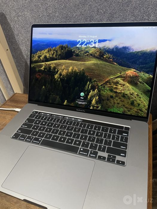 MacBook Pro 16” 2019 i7 16/512 A2141