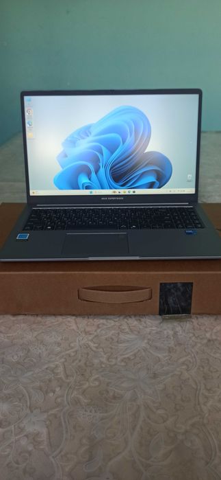 ASUS Expertbook core 5 210H DDR 5