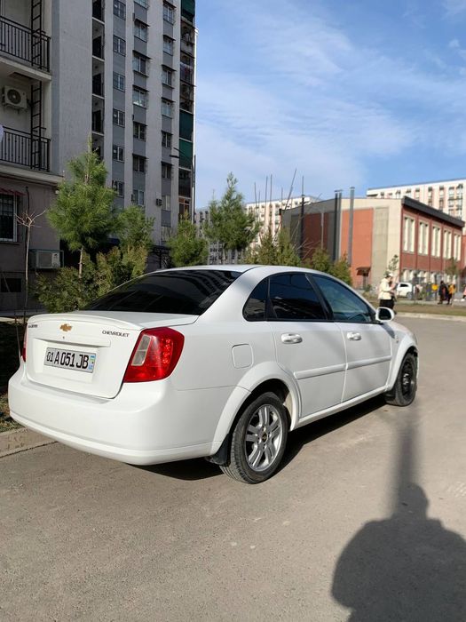 Lasseti 2009 gaz benzin