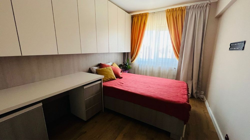 Inchiriez apartament 3 camere Aradul Nou