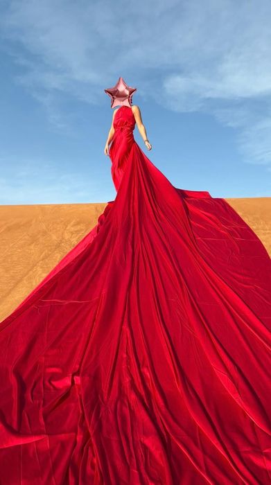 Vând Flying Dress, cu trena 5 metri