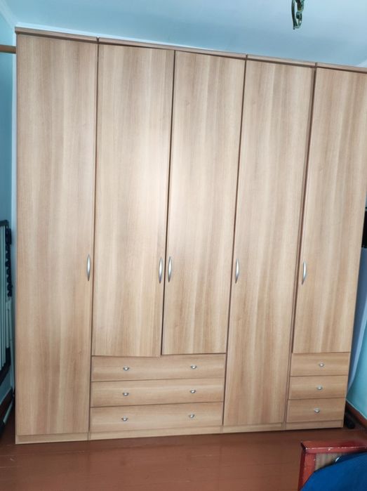 Шифонер в хорошем состоянии