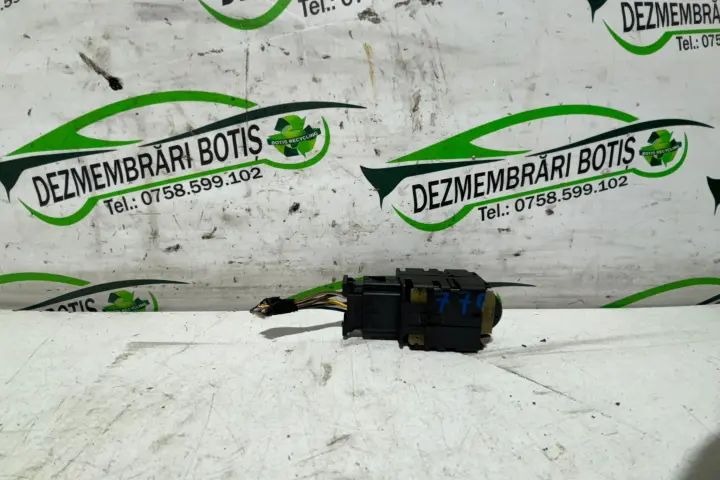 Buton reglaj faruri si intensitate lumini bord Volkswagen VW Golf 2004