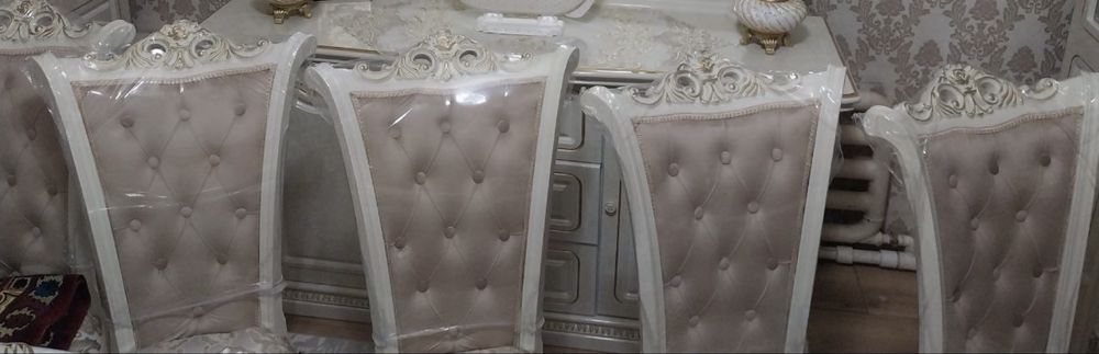 Стол стул сервировка