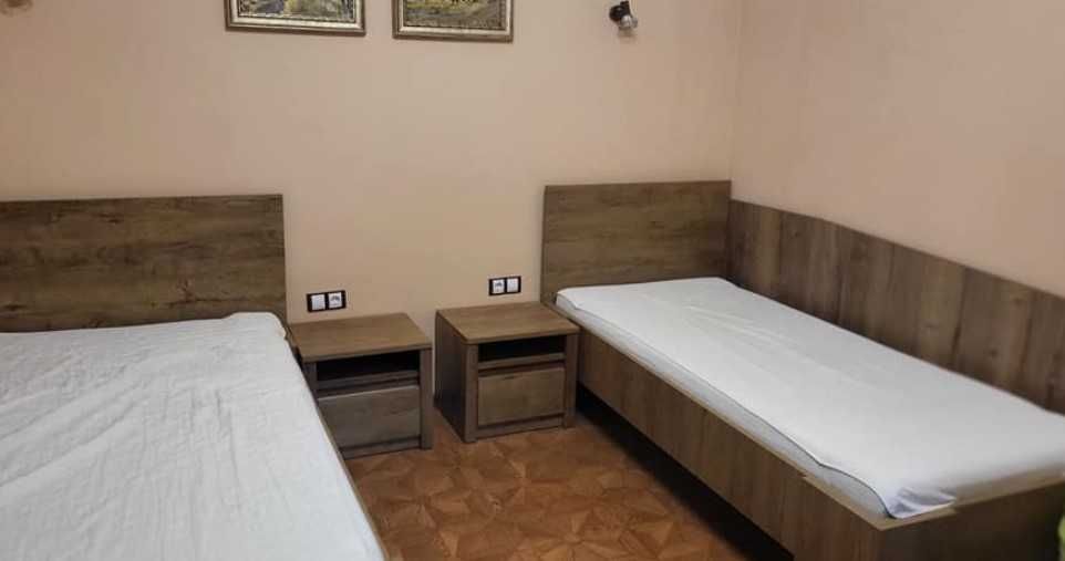 Дава се под наем Тристаен апартамент в Пловдив, Център - 78 кв.м за 239.7 € - Снимка #1
