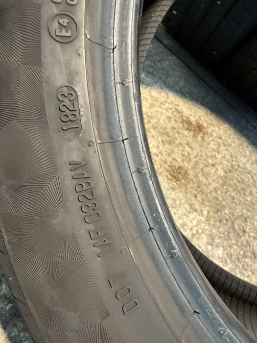 Гуми 235/45/18 CONTINENTAL Premium Contact