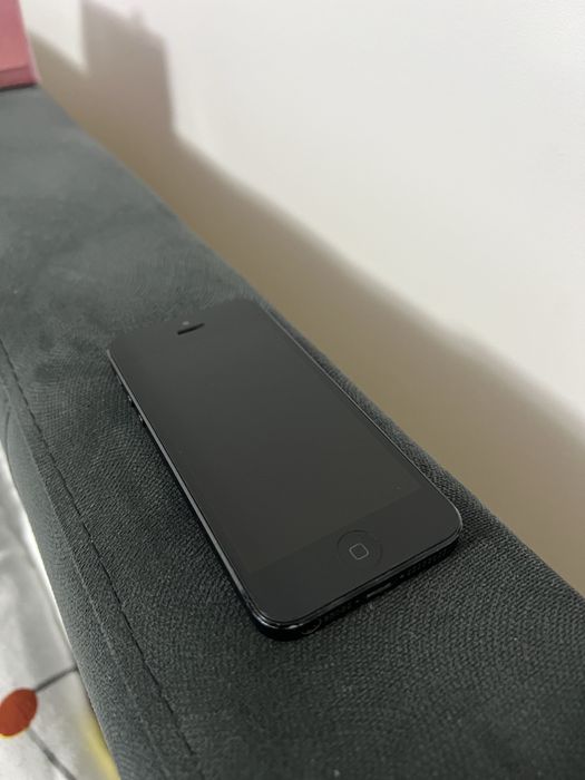 Iphone 5 netestat,  pentru piese sau reparat!