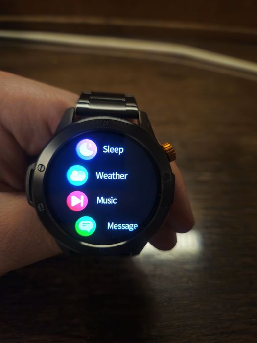 Матов черен мъжки часовник + ПОДАРЪК допълнителна каишка
Описание:
Мно