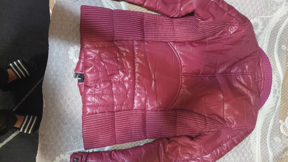 Дамско яке Gas и яке Прегърни ме и др.