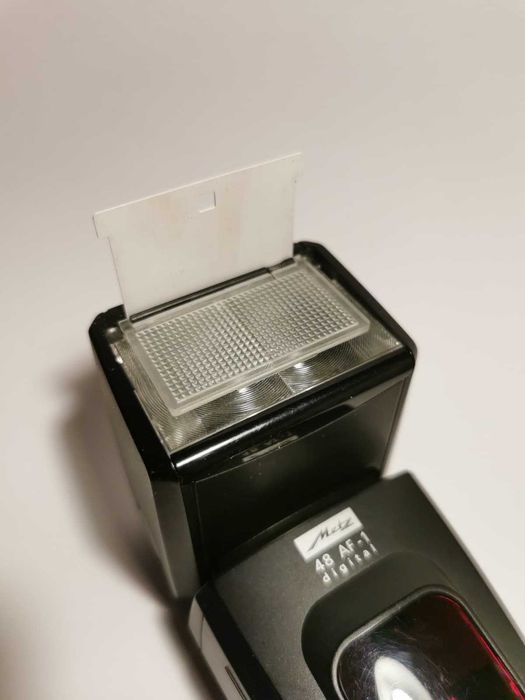 Mecablitz Metz 48 AF-1 pentru Sony