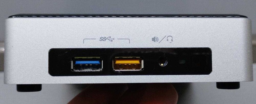 Intel NUC6i3SYH NUC i3-6100U 8GB RAM 256GB SSD Лиценз Windows 10 Pro