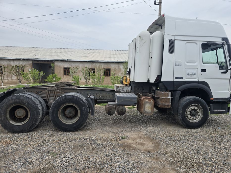 Howo a6 tyagach 2 most