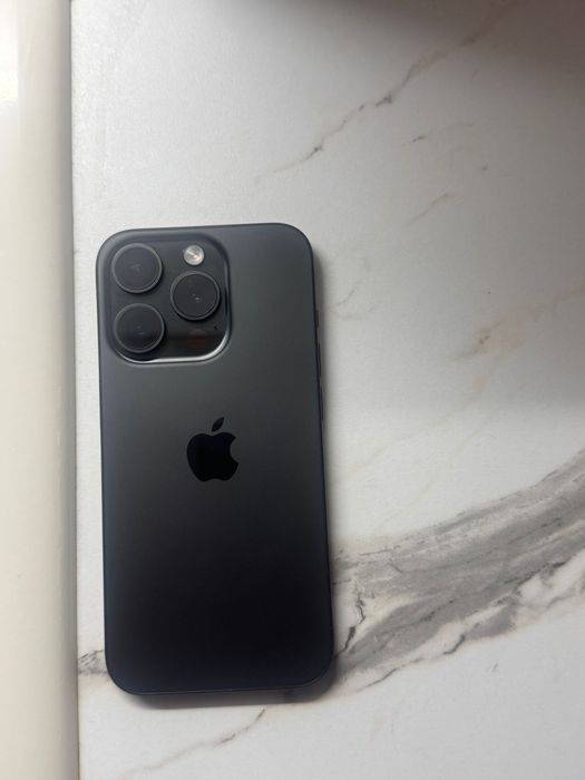 Телефон,iPhone 15pro,128GB