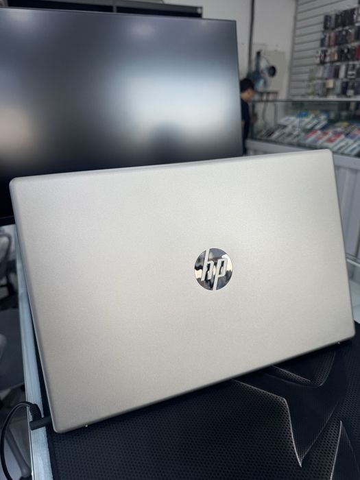 Hp i3-1315U 8/512 15.6 FHD