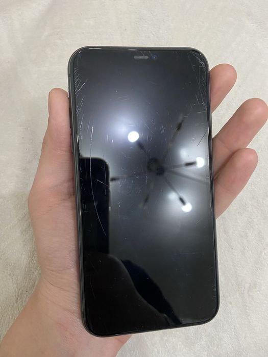 Айфон 11 128gb.