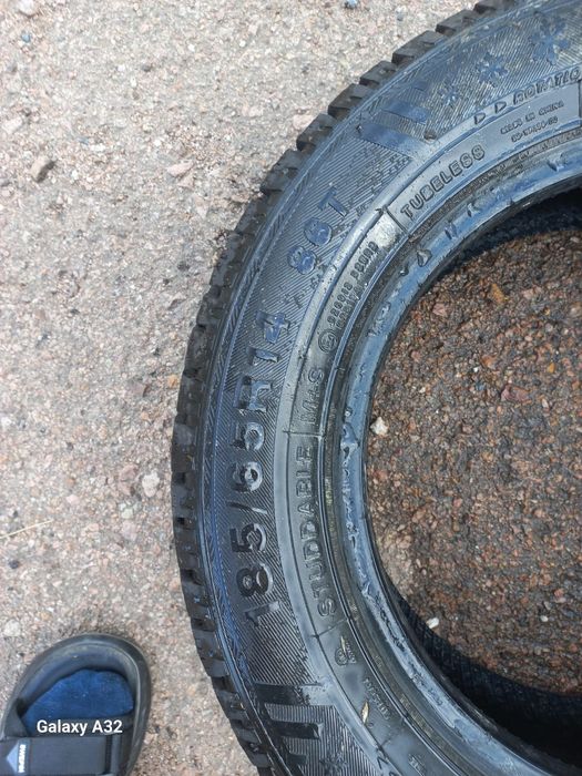 Продам автомобиль и зимние покрышки!