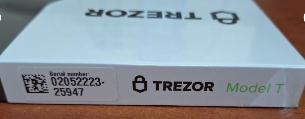 Хардуерен крипто портфейл Trezor Model T

Ето линк към официалния сайт: trezor.io/trezor-model-t