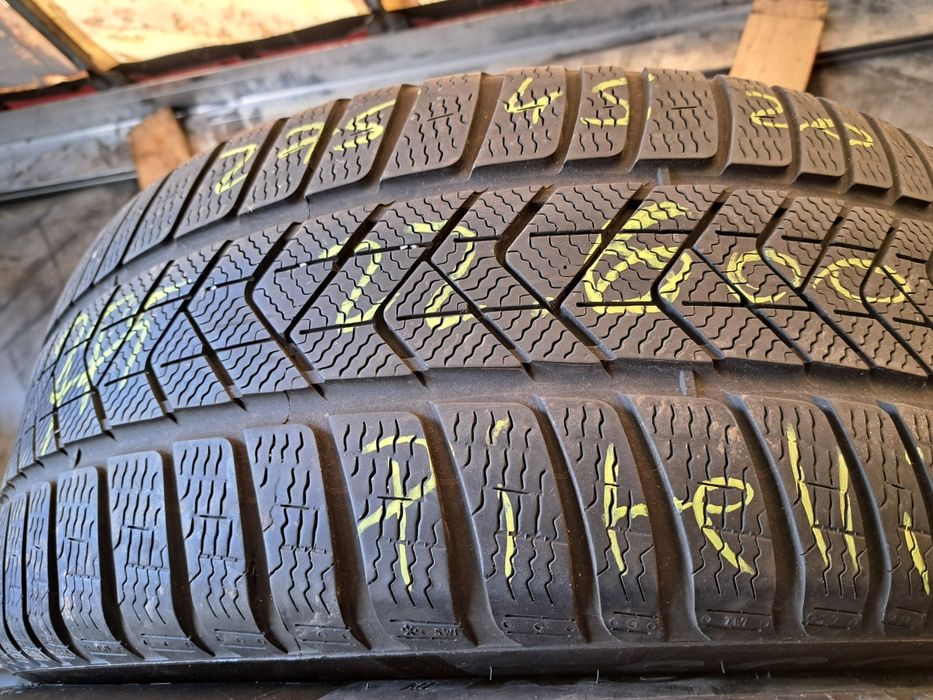 4 anvelope 275/45 R20 Pirelli RFT dot 2022