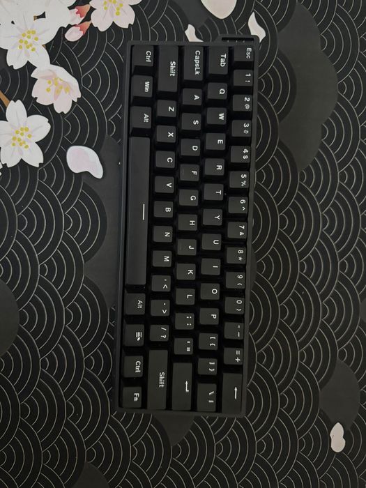 Aula win 60 he клава