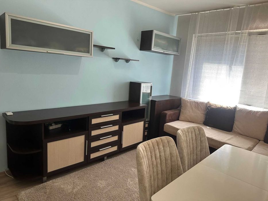 Дава се под наем Двустаен апартамент в Бургас, Възраждане - 50 кв.м за 325 € - Снимка #3