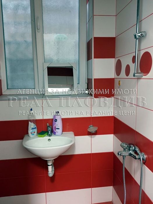 Дава се под наем Магазин в Пловдив, Център - 80 кв.м за 700 € - Снимка #9