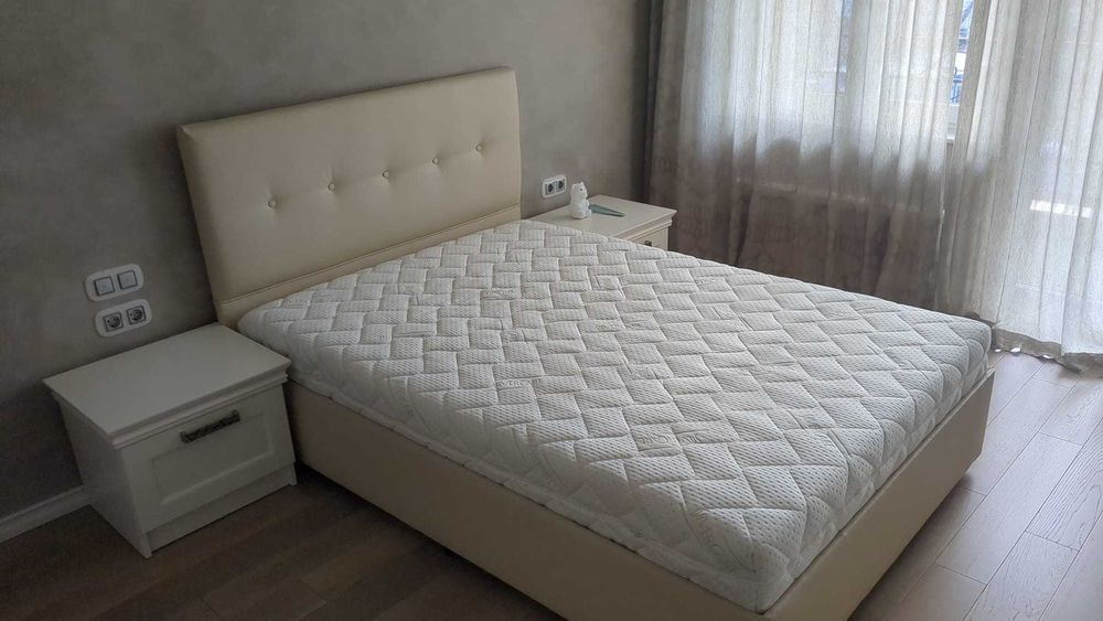 Спалня Тед в перфектно състояние+ матрак 140/200 Тед
